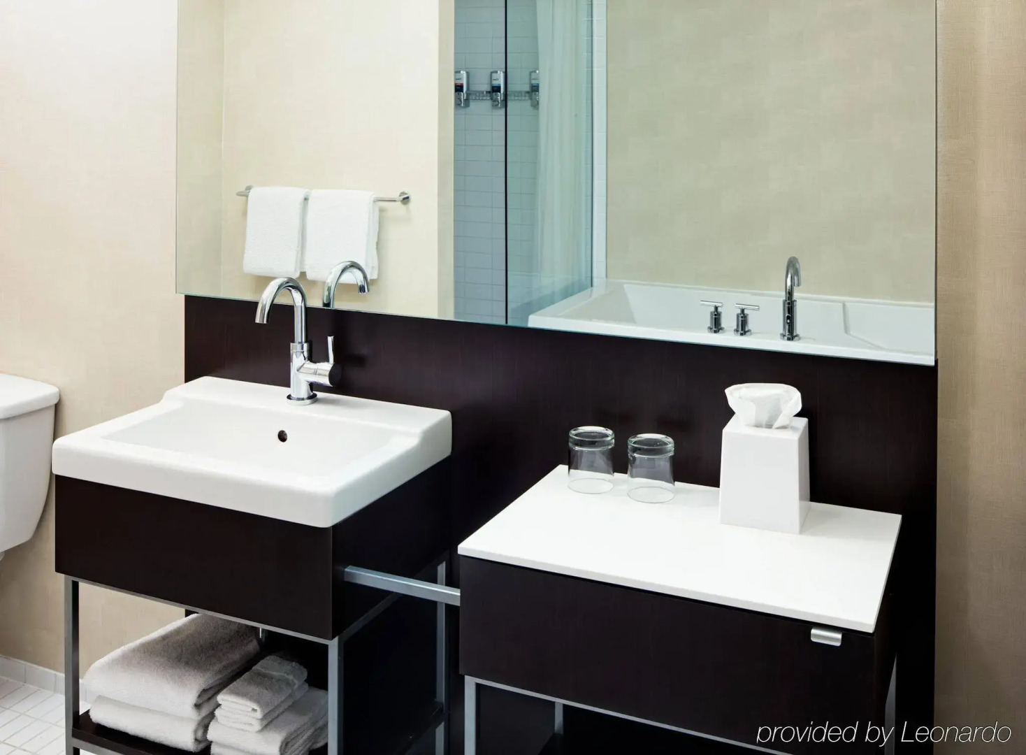 Four Points by Sheraton Levis Convention Centre