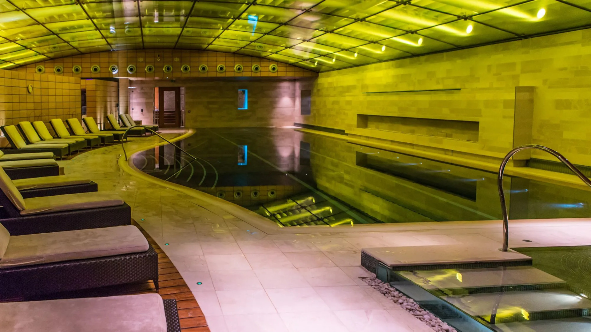 Lucknam Park, Emblems Collection