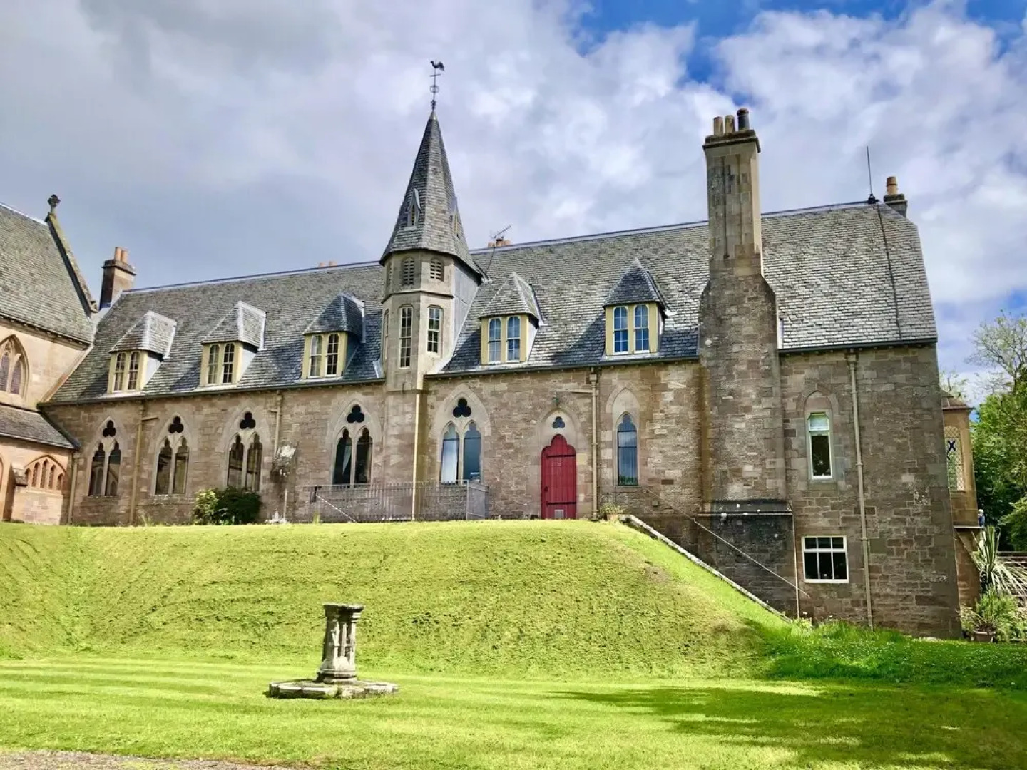 The College of The Holy Spirit