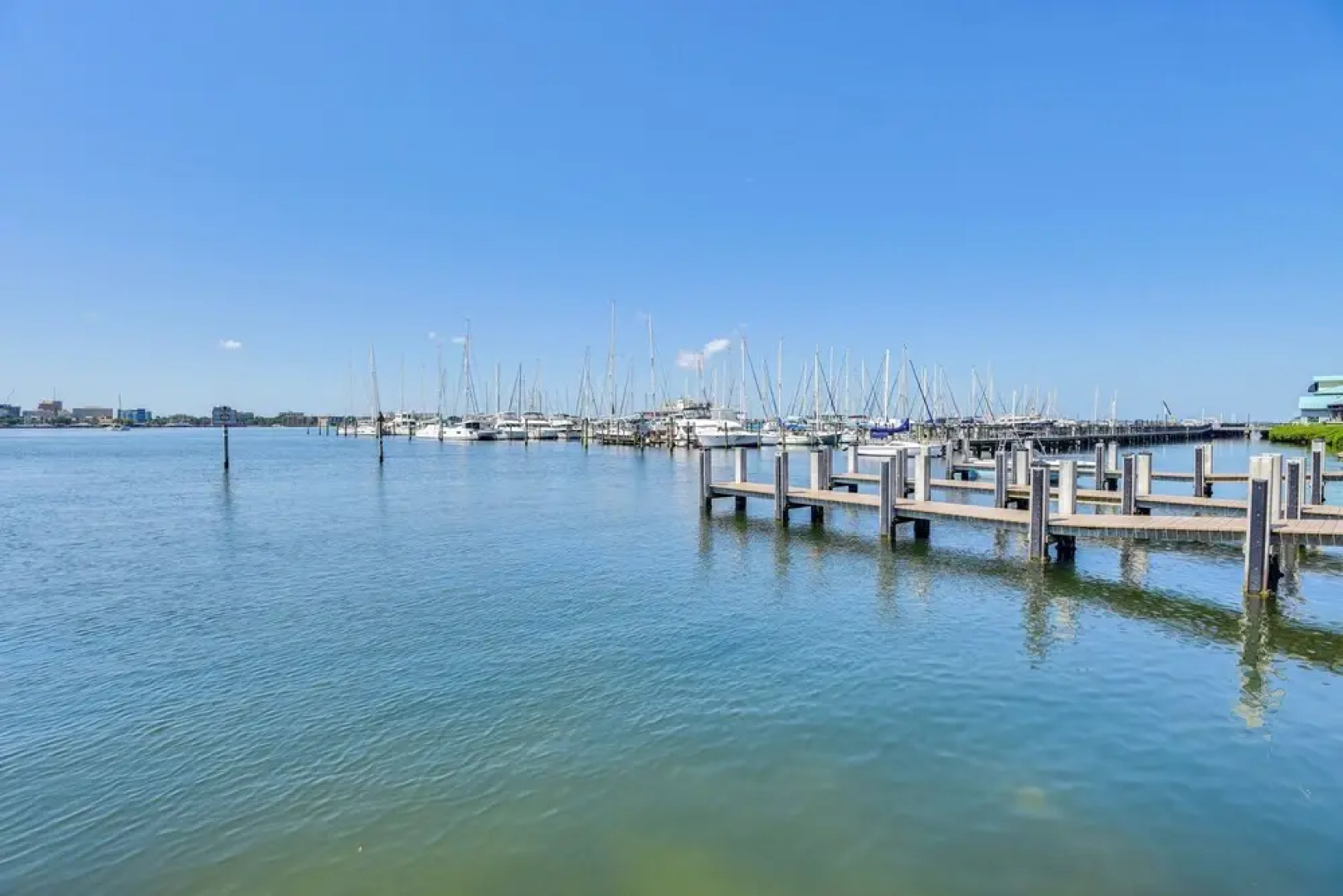 Pet-friendly Palmetto Duplex ~ 2 Mi to Riverwalk!