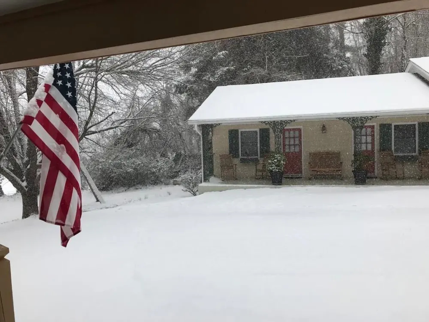 Mountain Aire Cottages, Inn, & Glamping