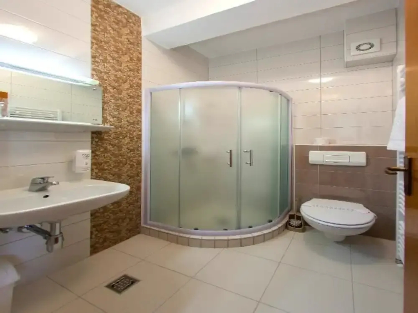 Hotel Almira