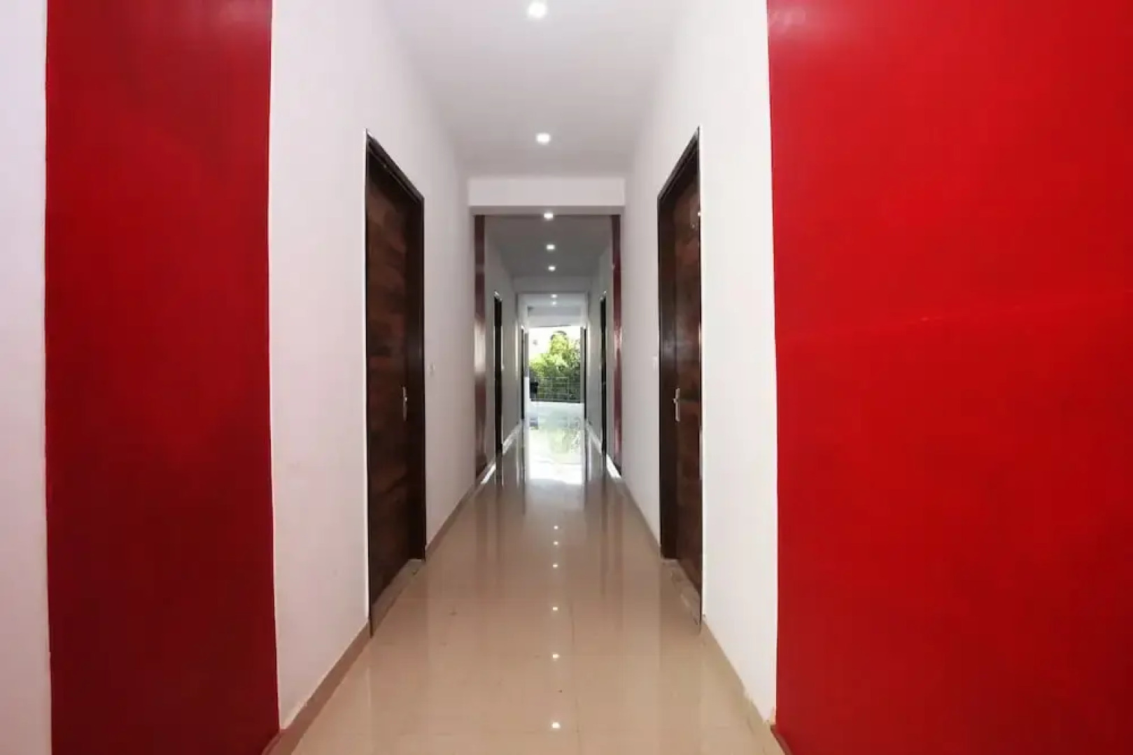 OYO 9049 Pearl Grand