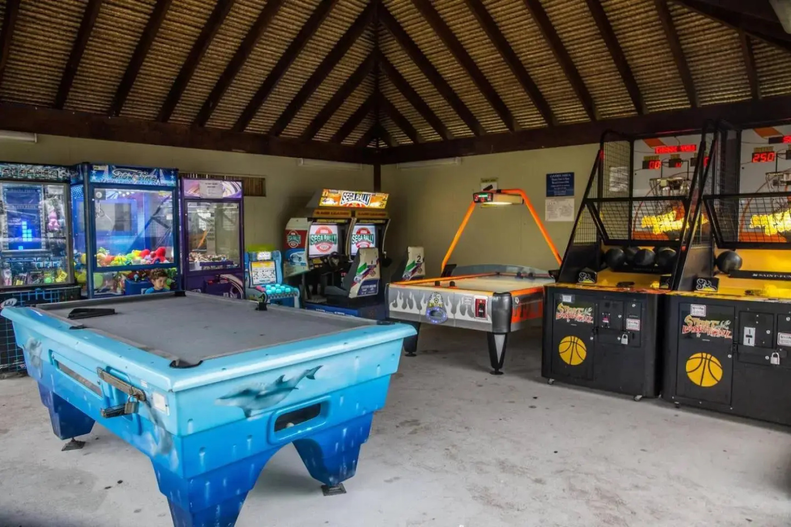 Tropical Getaway in 2 Bedroom Unit in 4 star Resort