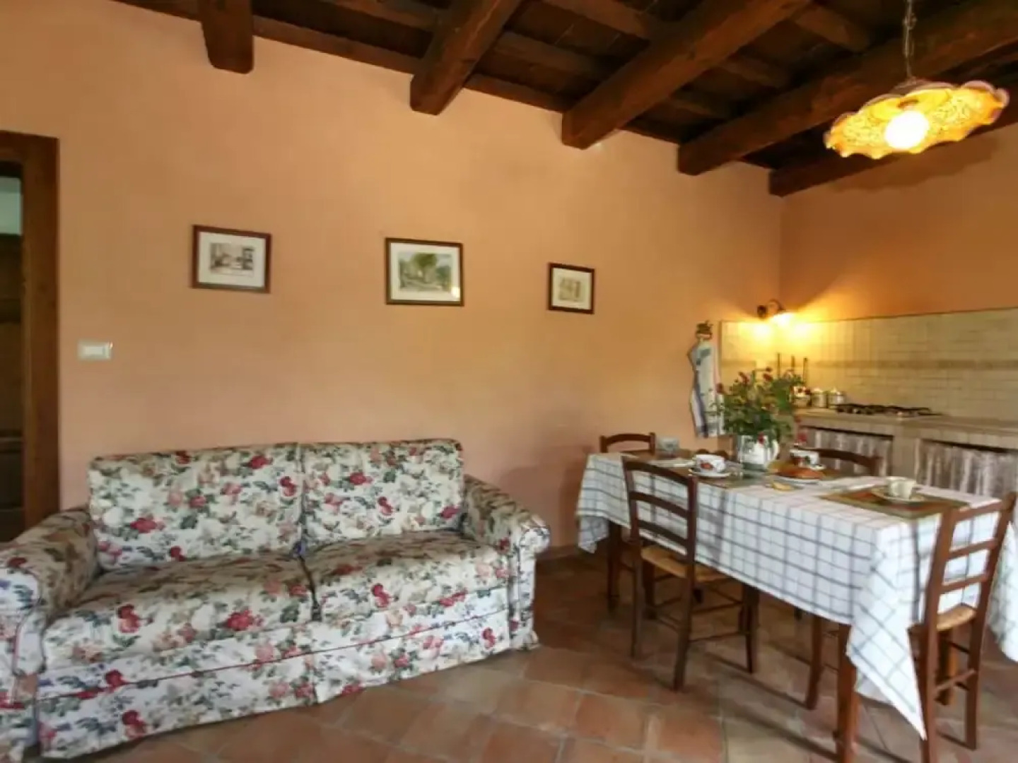 Cozy Cottage in Abbateggio With Garden