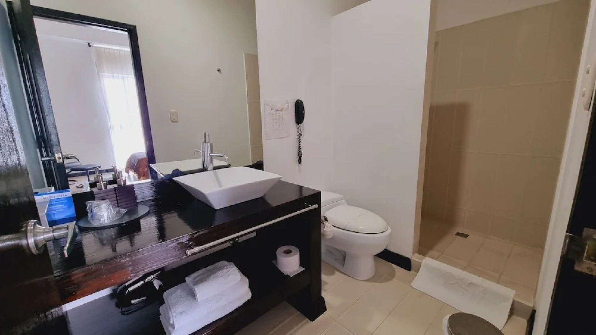 Hábitat Suites Hotel
