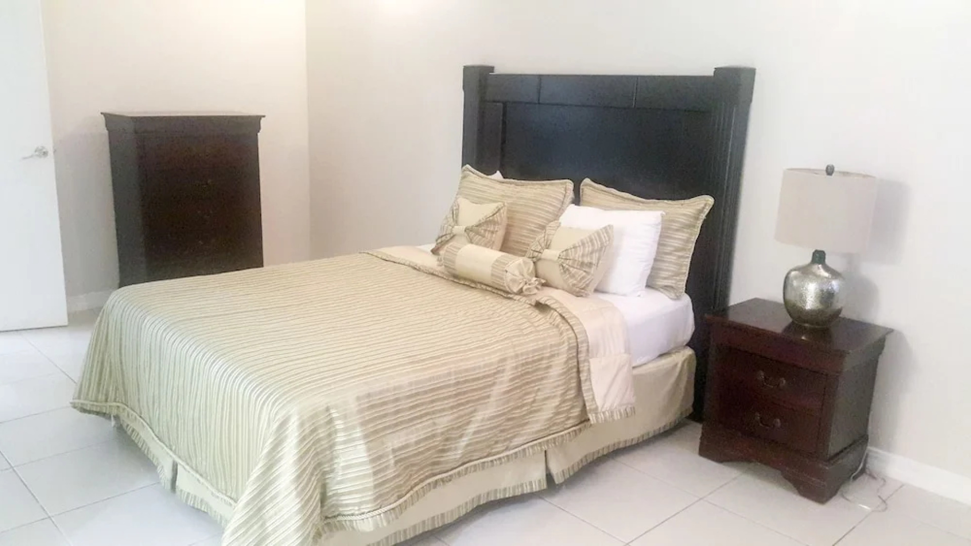 2 Bdrm Apartment at Runaway Bay