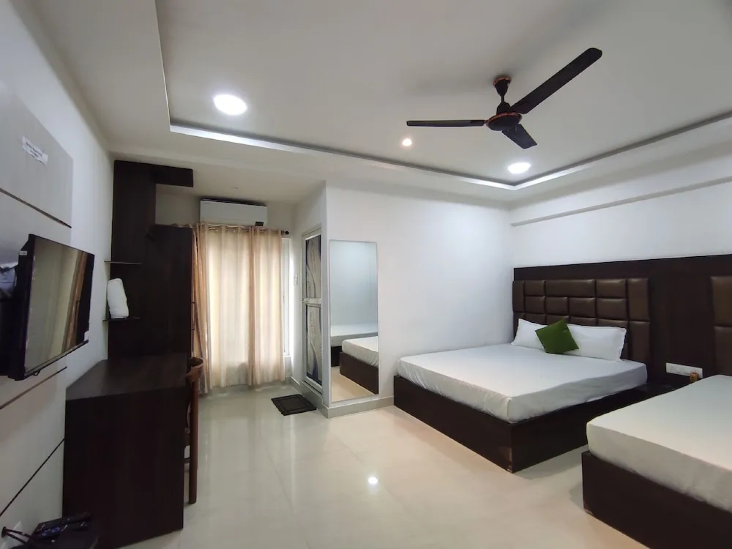 Indira Lodge
