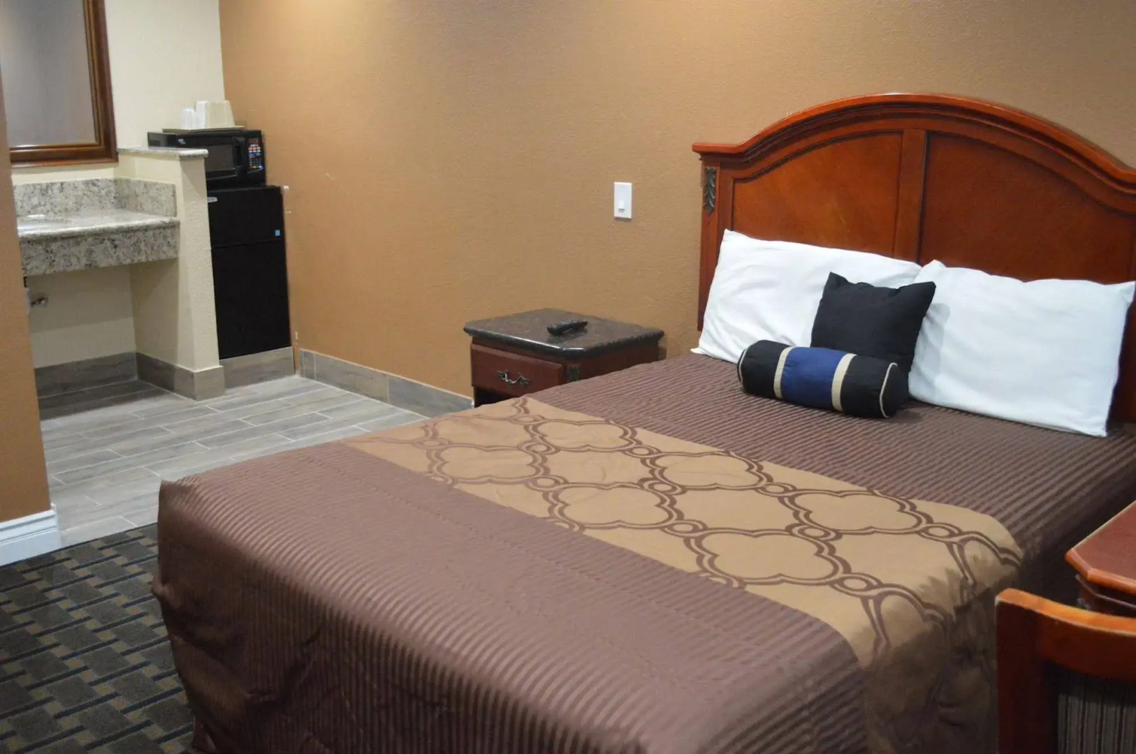 Motel 6 Tustin, CA – Orange County