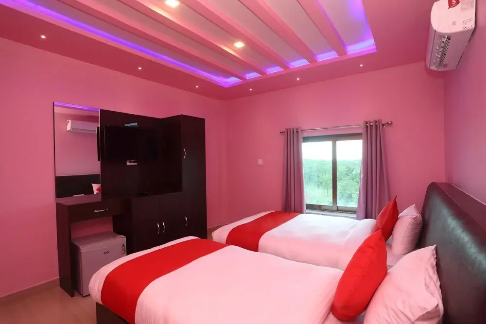Capital O 629 Grand Cosmo Lumbini Hotel