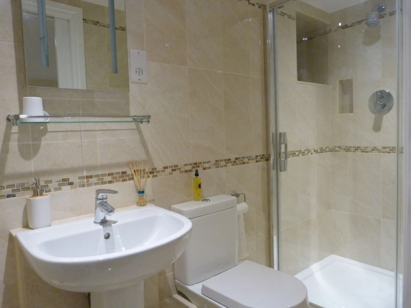 Awelon - Manorbier Bed and Breakfast