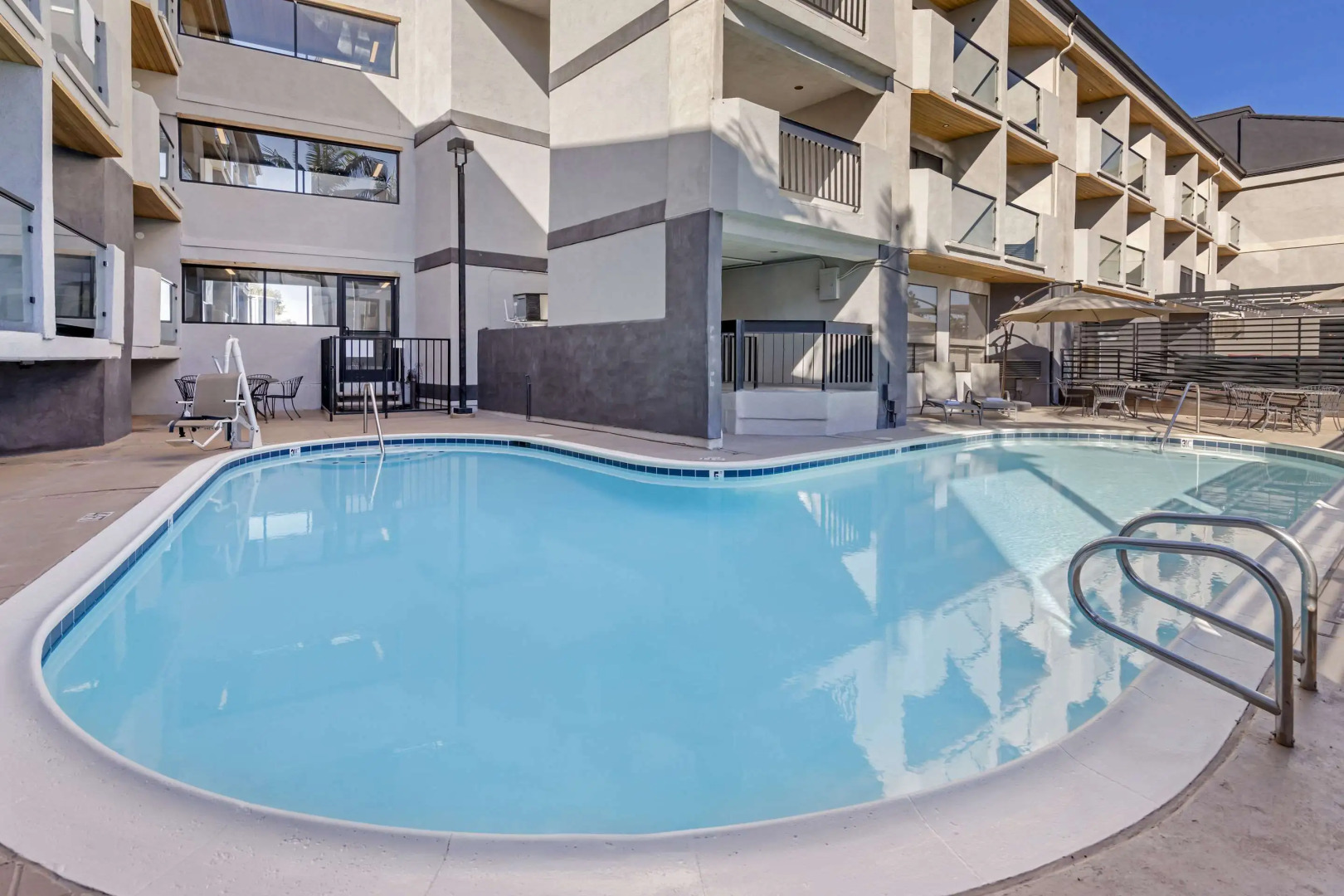 Comfort Inn & Suites Irvine Spectrum