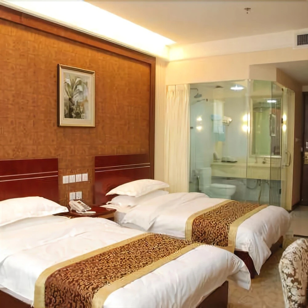 Zhengyang Hot Spring Business Hotel