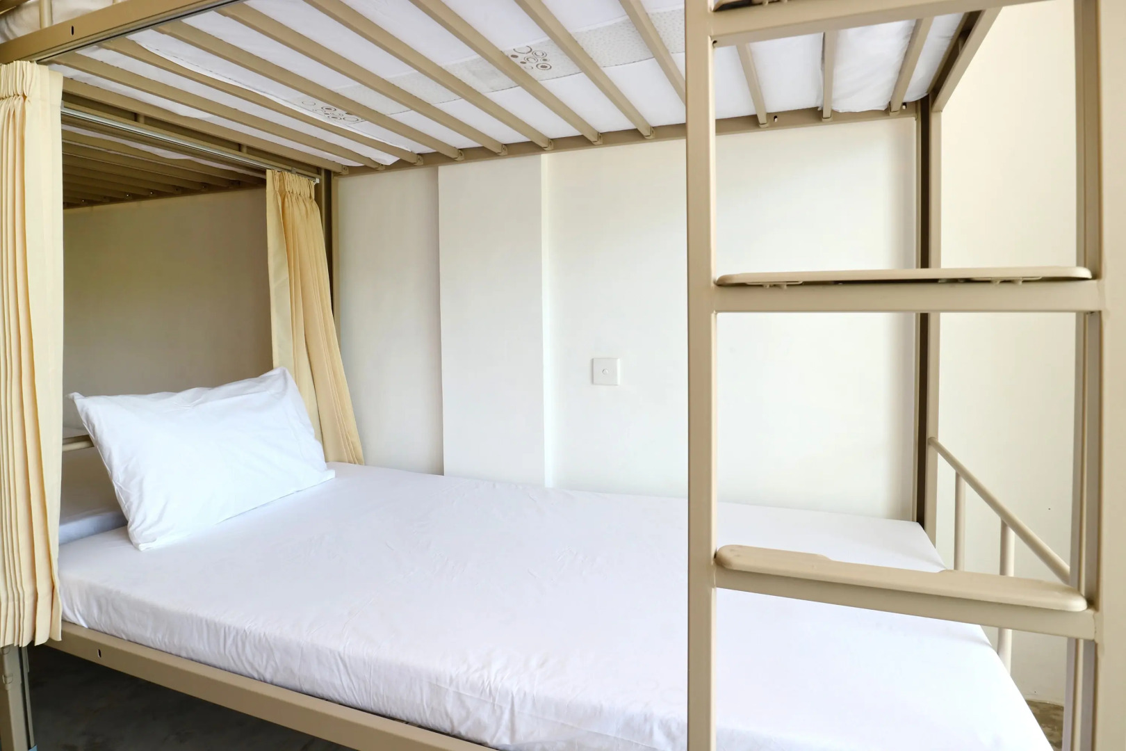 Margarita Surf Hostel Canggu