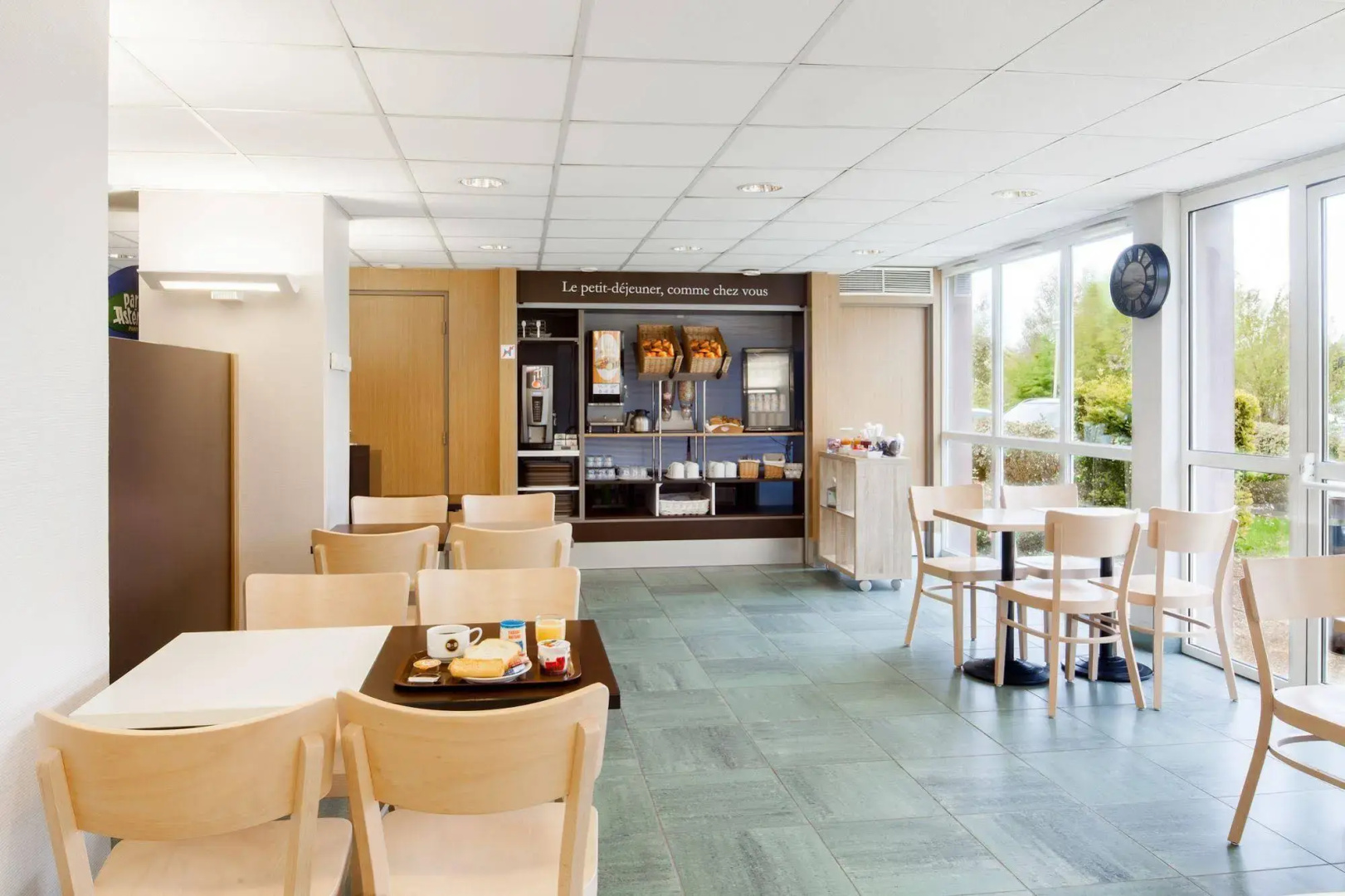 B&B HOTEL Creil Chantilly
