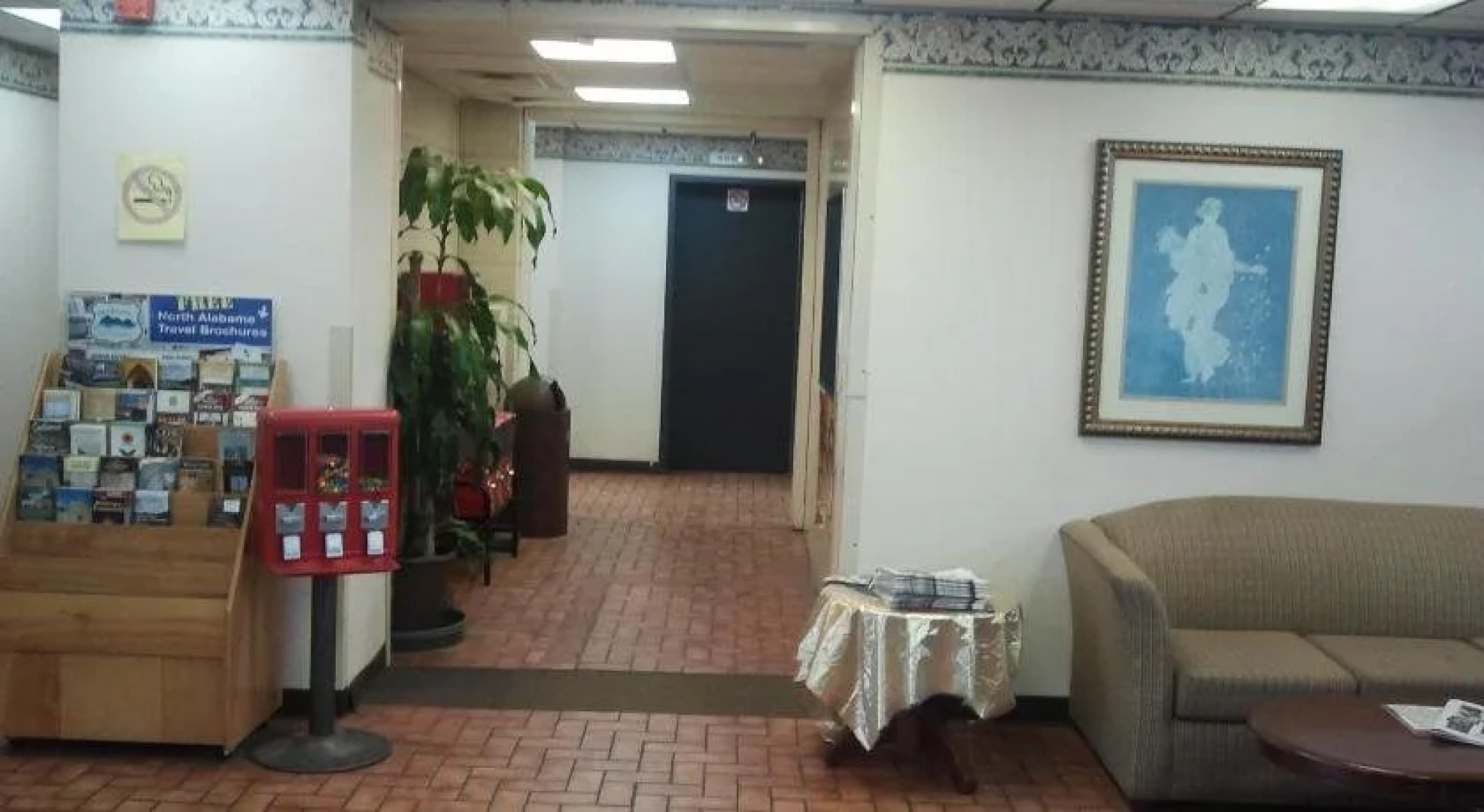 Studio 9 Inn & Suites