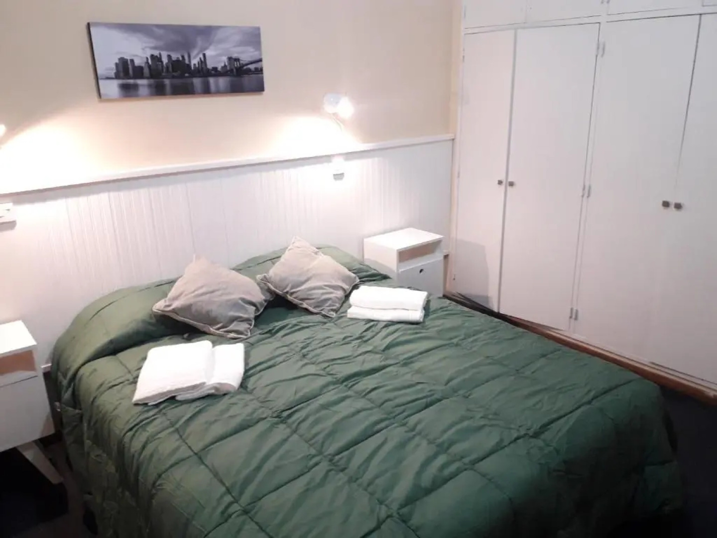 Danny ap - Amplio y cómodo - 18 min Aeropuerto - Zona de Restos - Parking