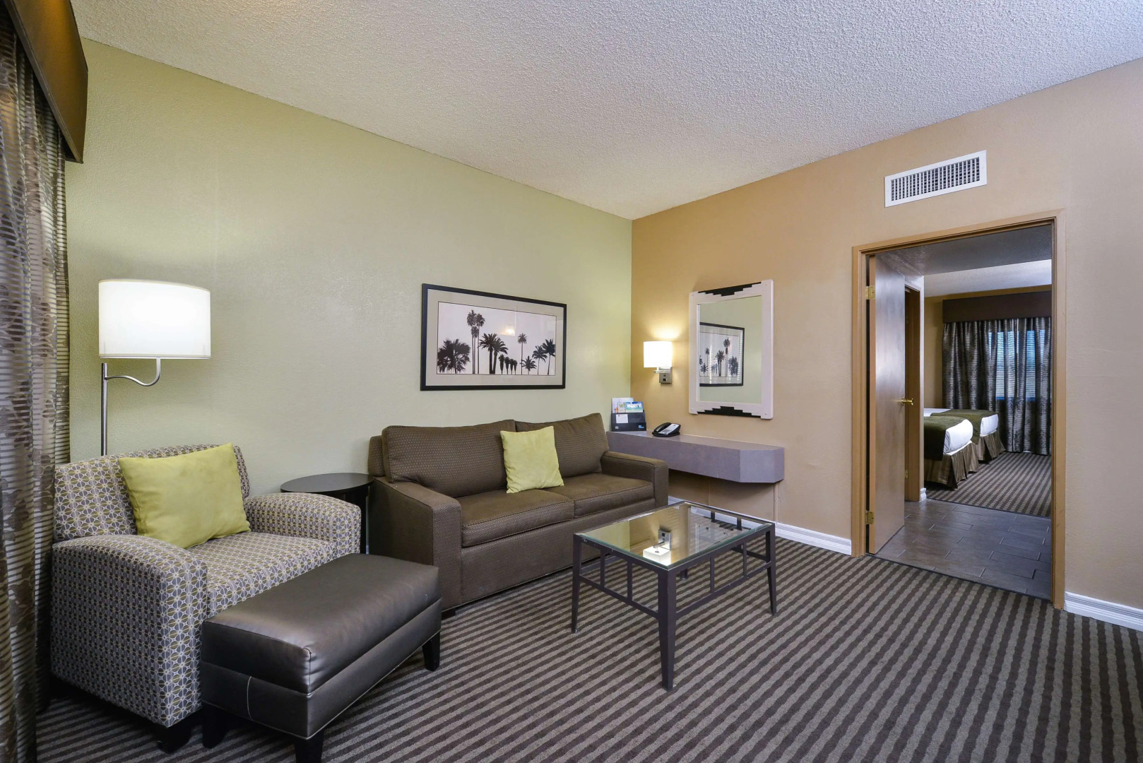 Best Western Royal Sun Inn & Suites