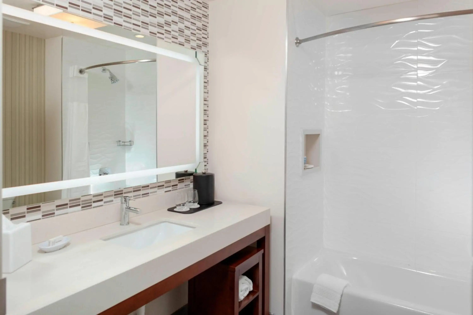 Courtyard by Marriott DeLand Historic Downtown
