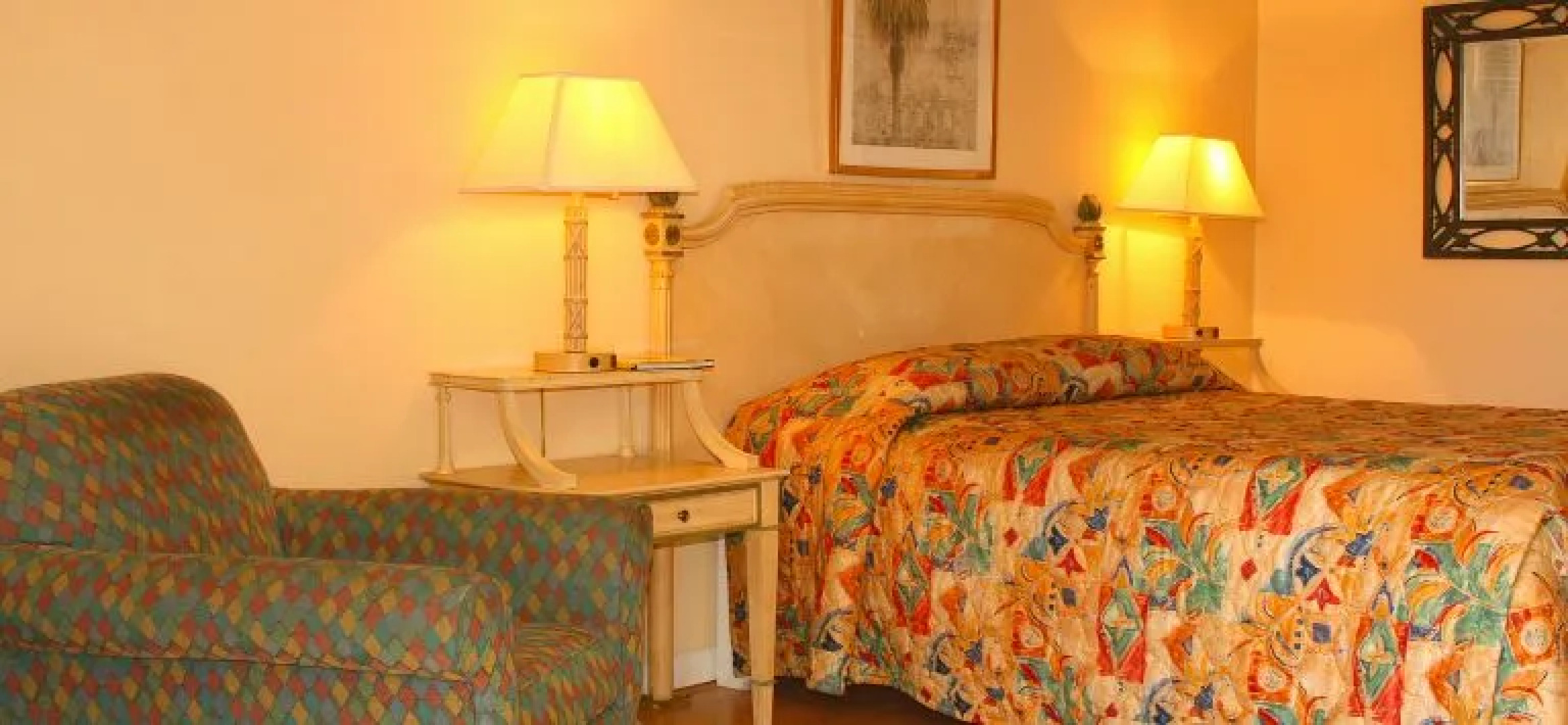 Orchard Garden Hotel & Suites