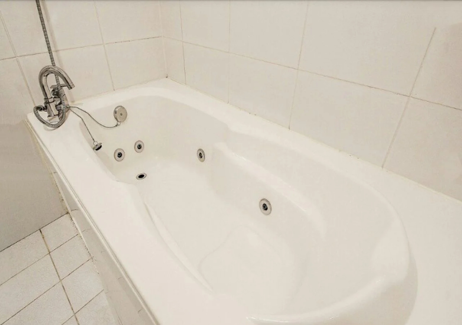 Charlot Castle Hotel