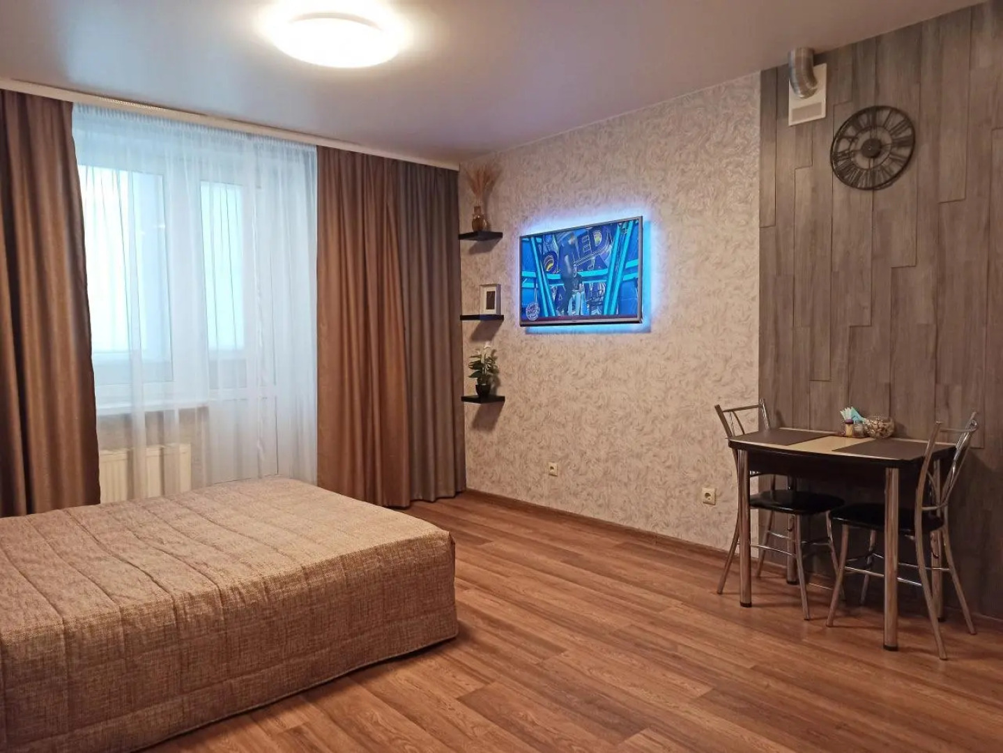 Апартаменты на улице Короленко 4