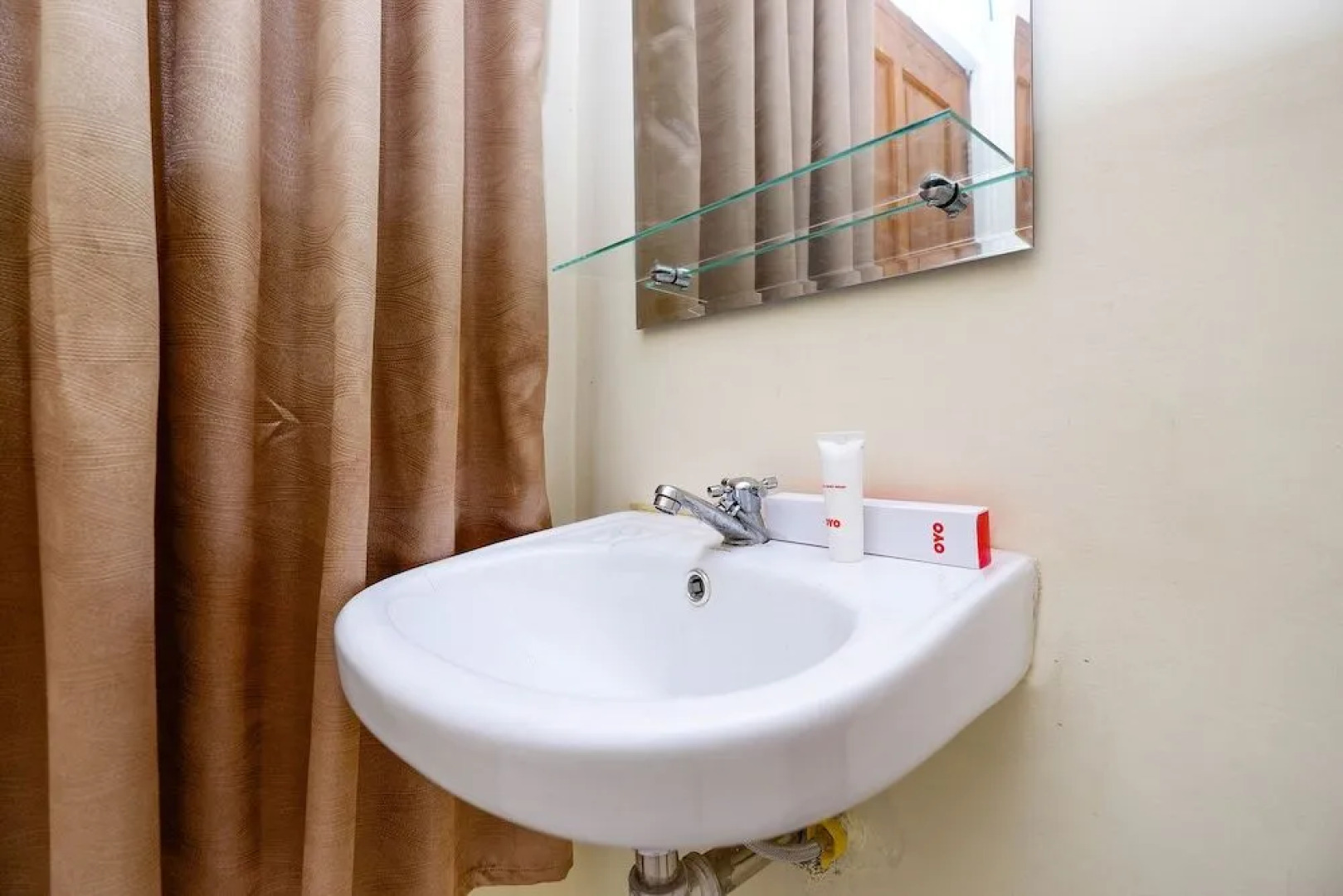 Oyo 2258 Santana Guest House