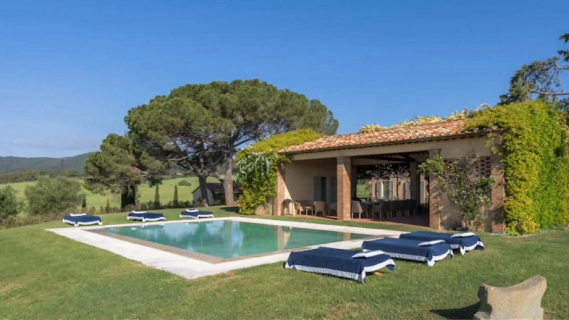Luxury Villa at 15 Minutes Driving From the Seaside-villa Moscato