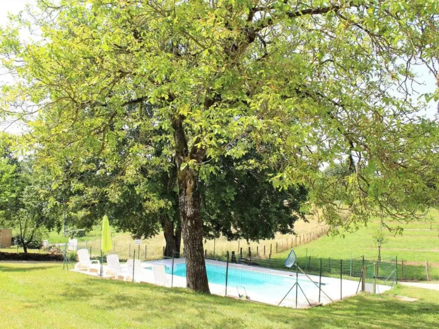 Gîte Saint-Avit-Sénieur, 4 pièces, 6 personnes - FR-1-616-104