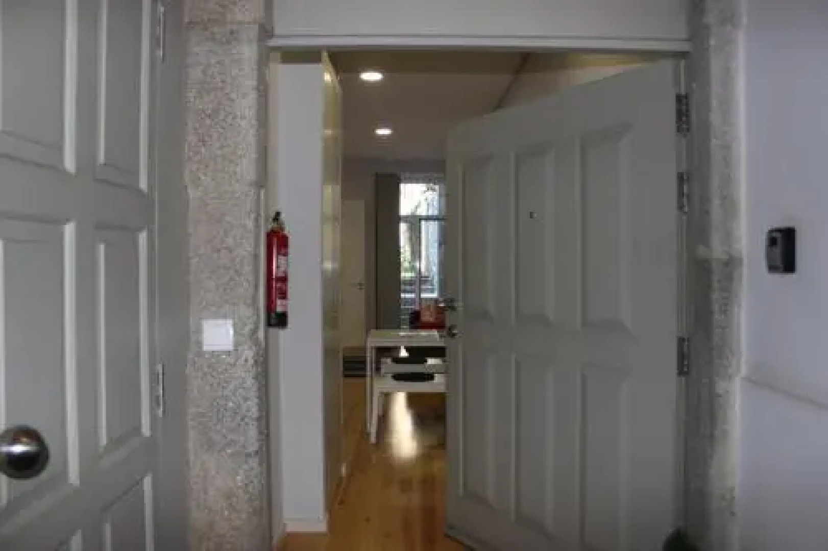 Practical and Comfortable Apartment with Garden