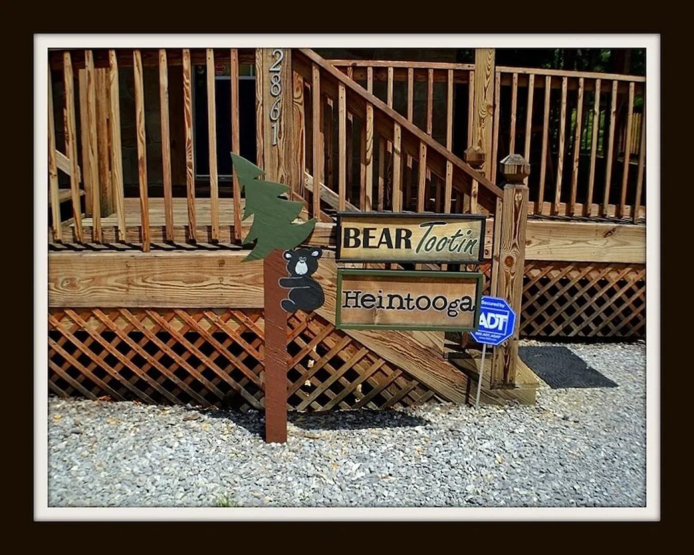 Heintooga - 2 Br cabin by RedAwning