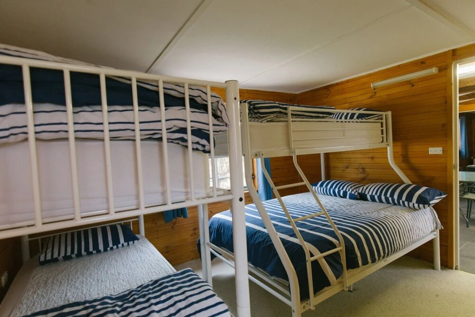 Wonboyn Cabins & Caravan Park