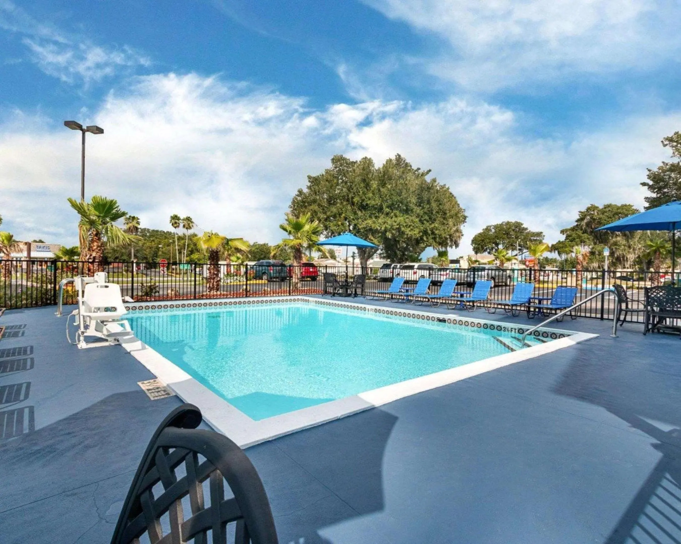 Quality Inn & Suites Leesburg Chain of Lakes