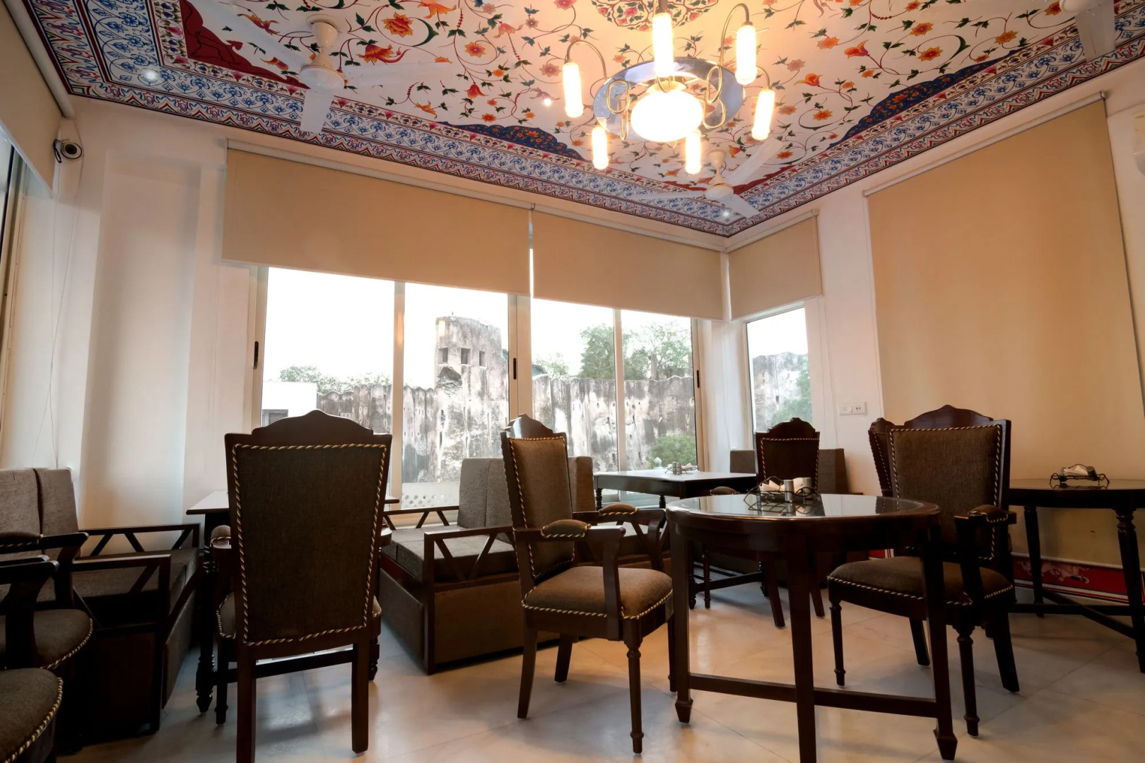 Chitra Katha - A Story Per Stay