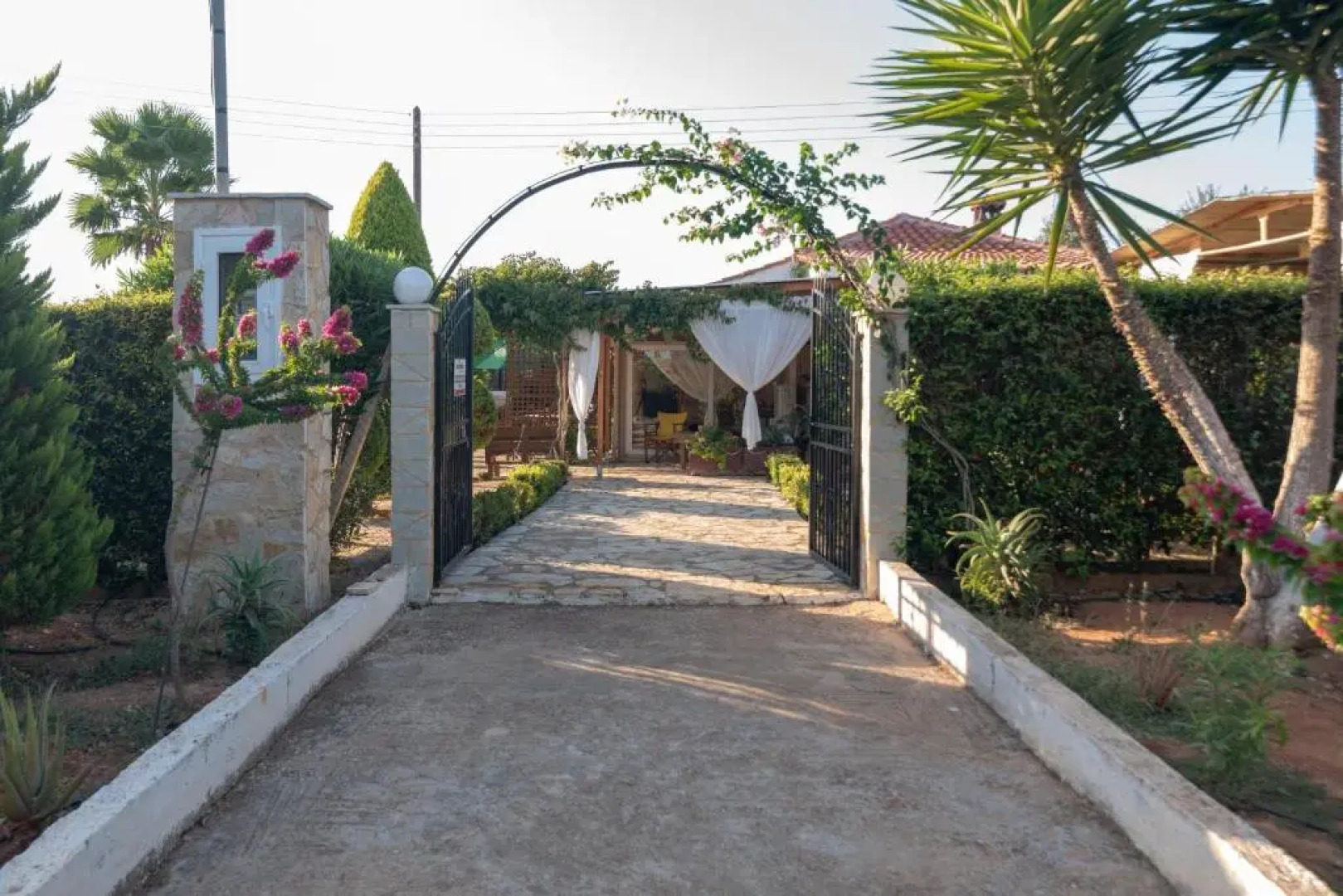 Olive House Villa and Studio