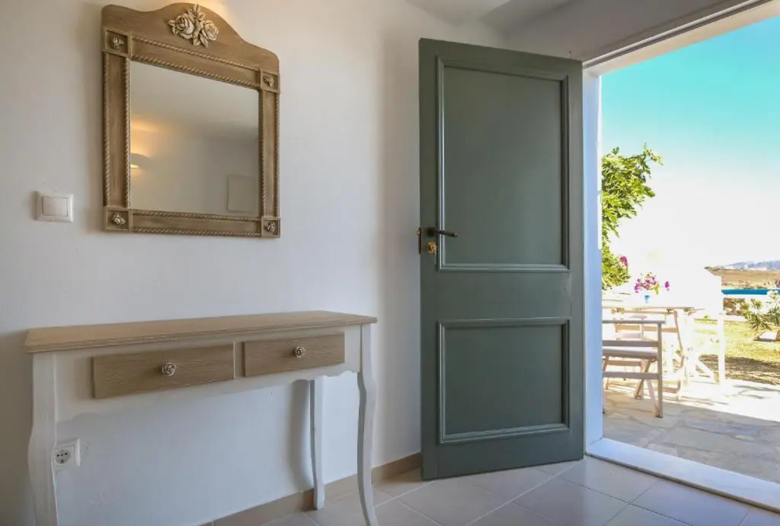 Antoninis Village Complex