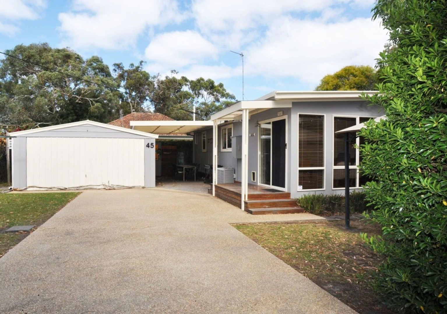 45 Halford - Pet Friendly