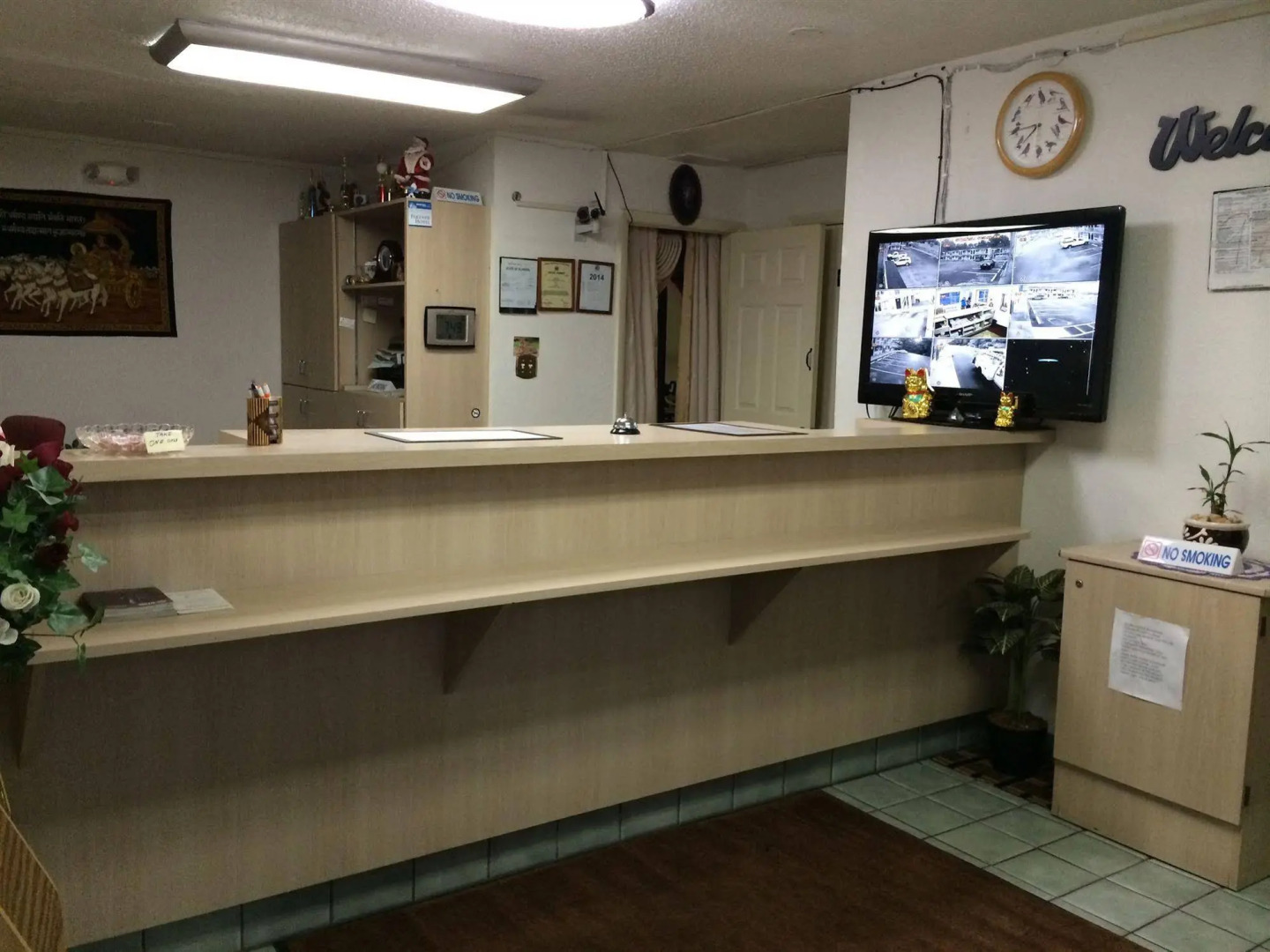 Red Carpet Inn - Opelika