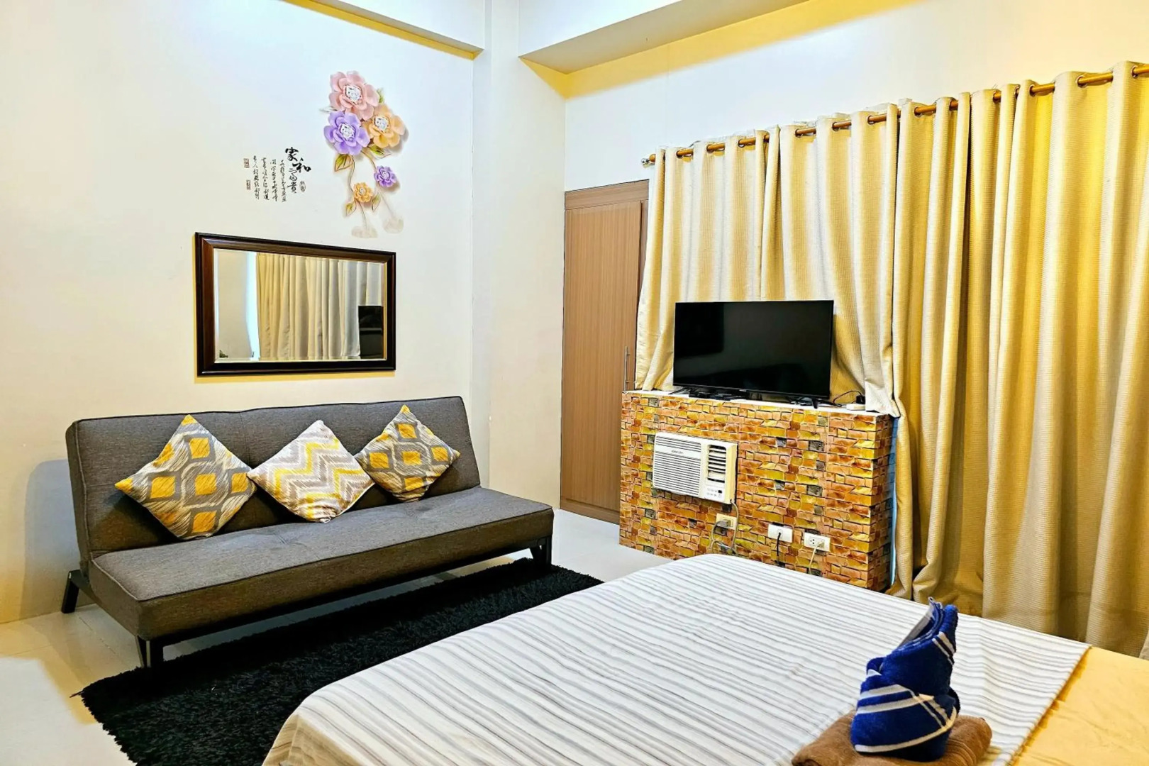 PRS @ One Palm Tree Villa near T3 Airport