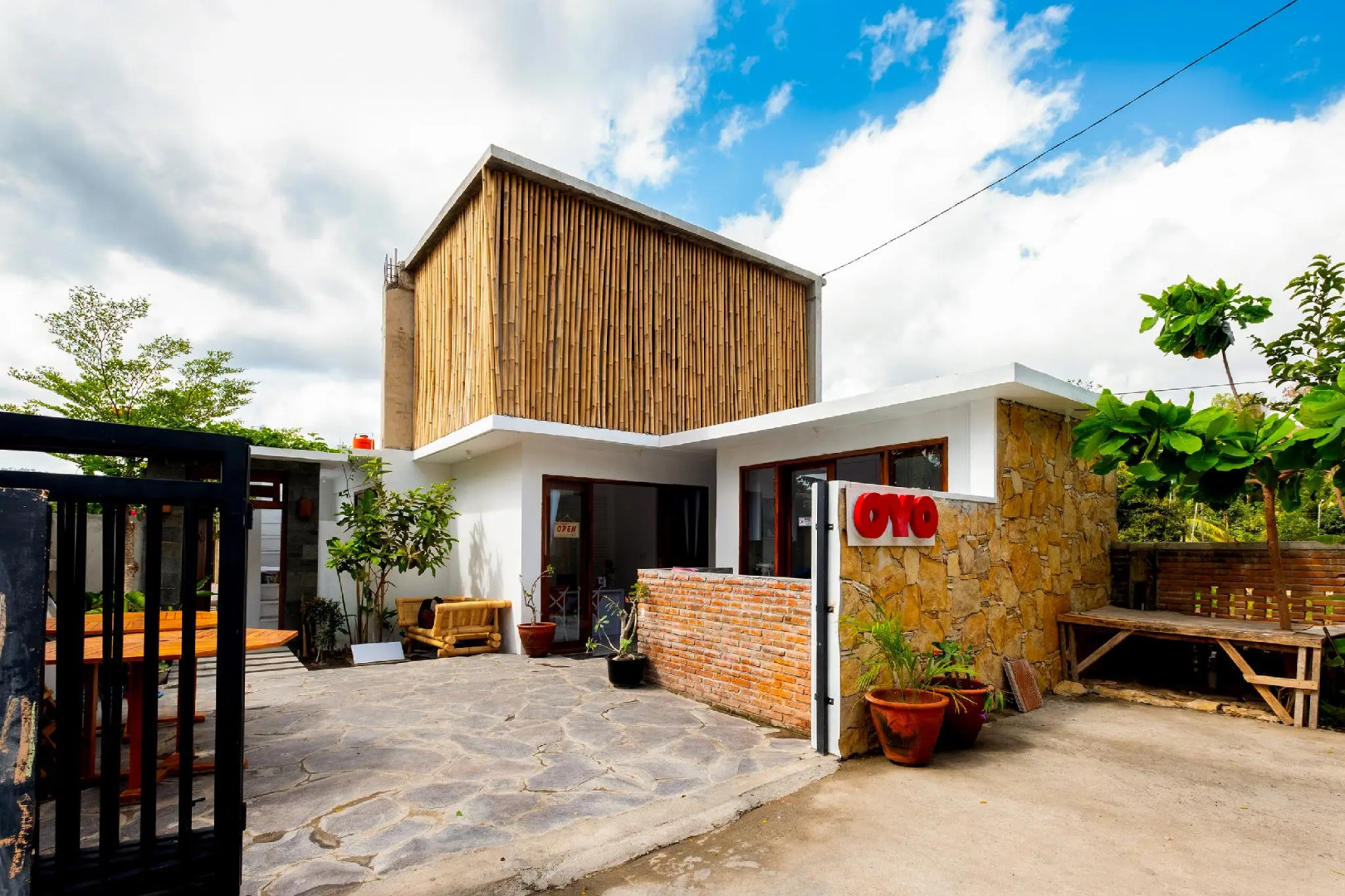 OYO 1493 Surya Villa