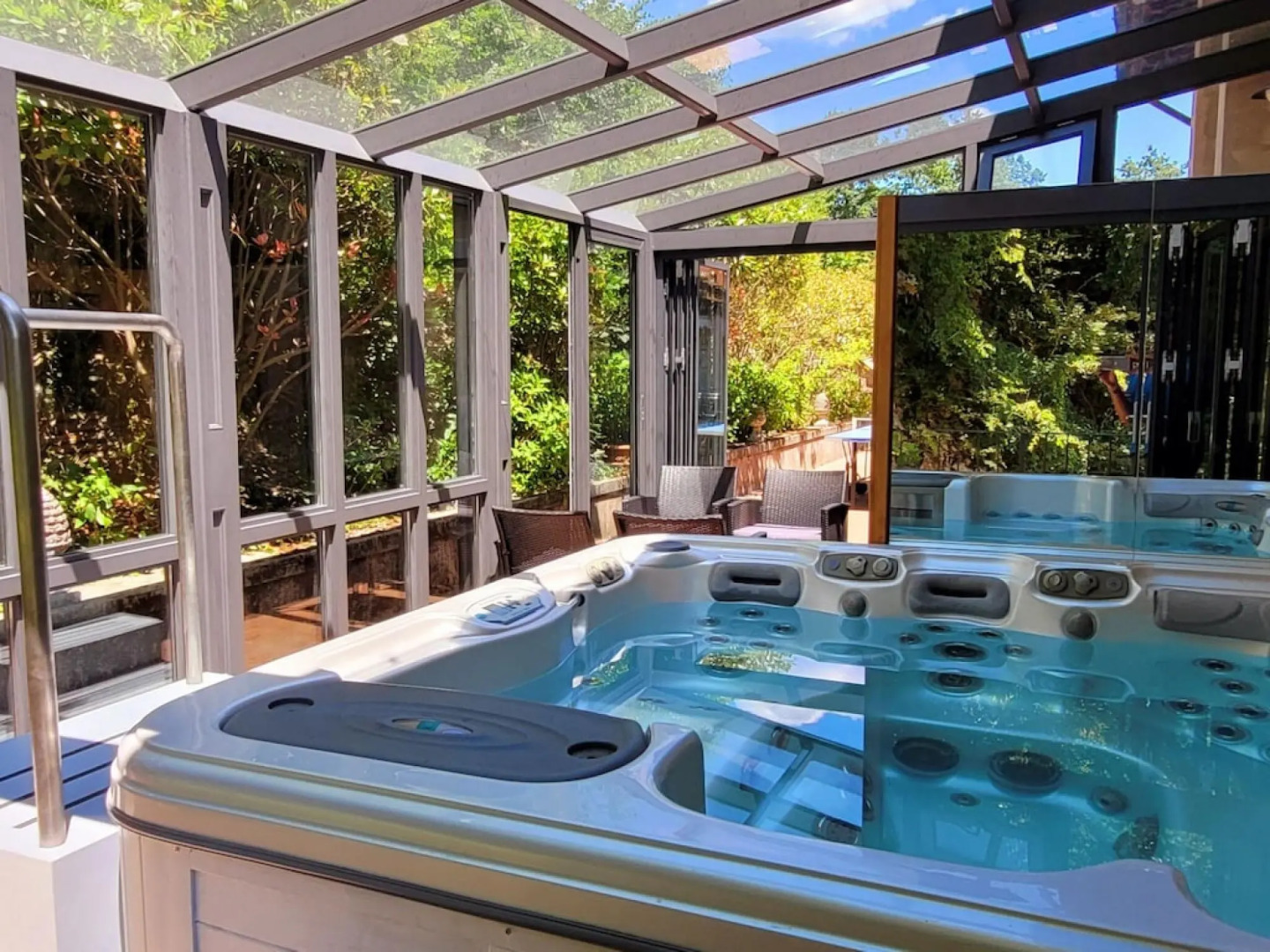 Exclusive Villa in the Countryside of Pistoia with Private Pool & Hot Tub