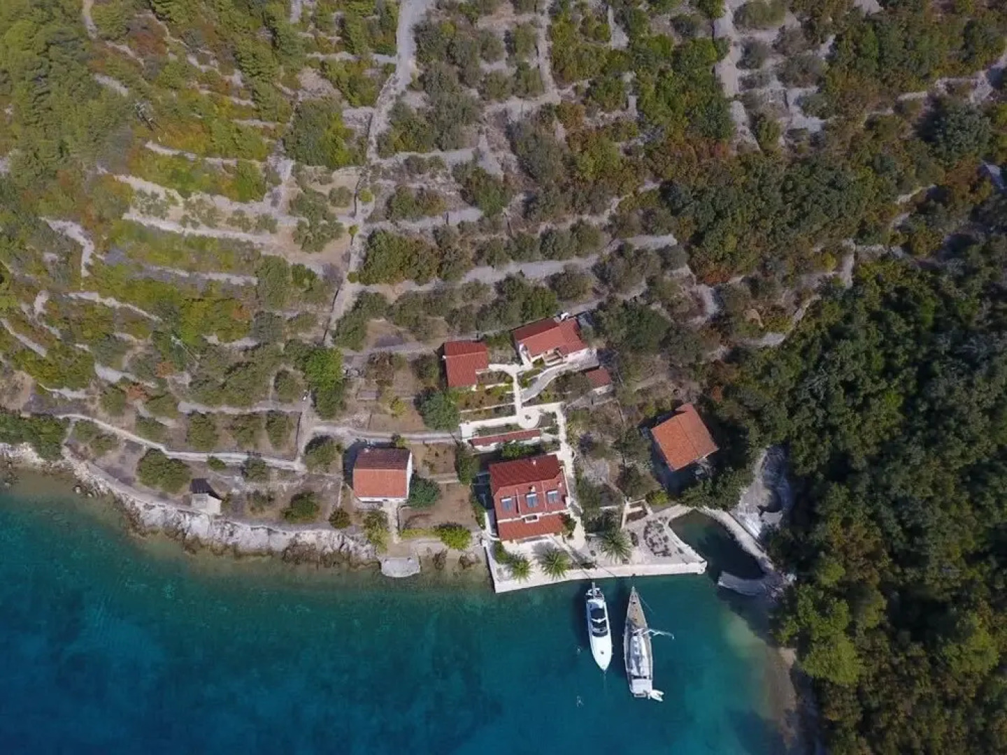 Villa Rava rooms & restaurant