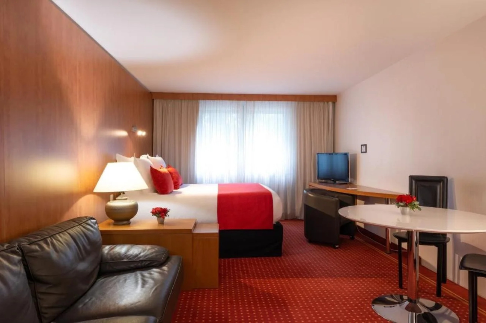 Le M & Spa Bordeaux Aéroport by Hôtels & Préférence