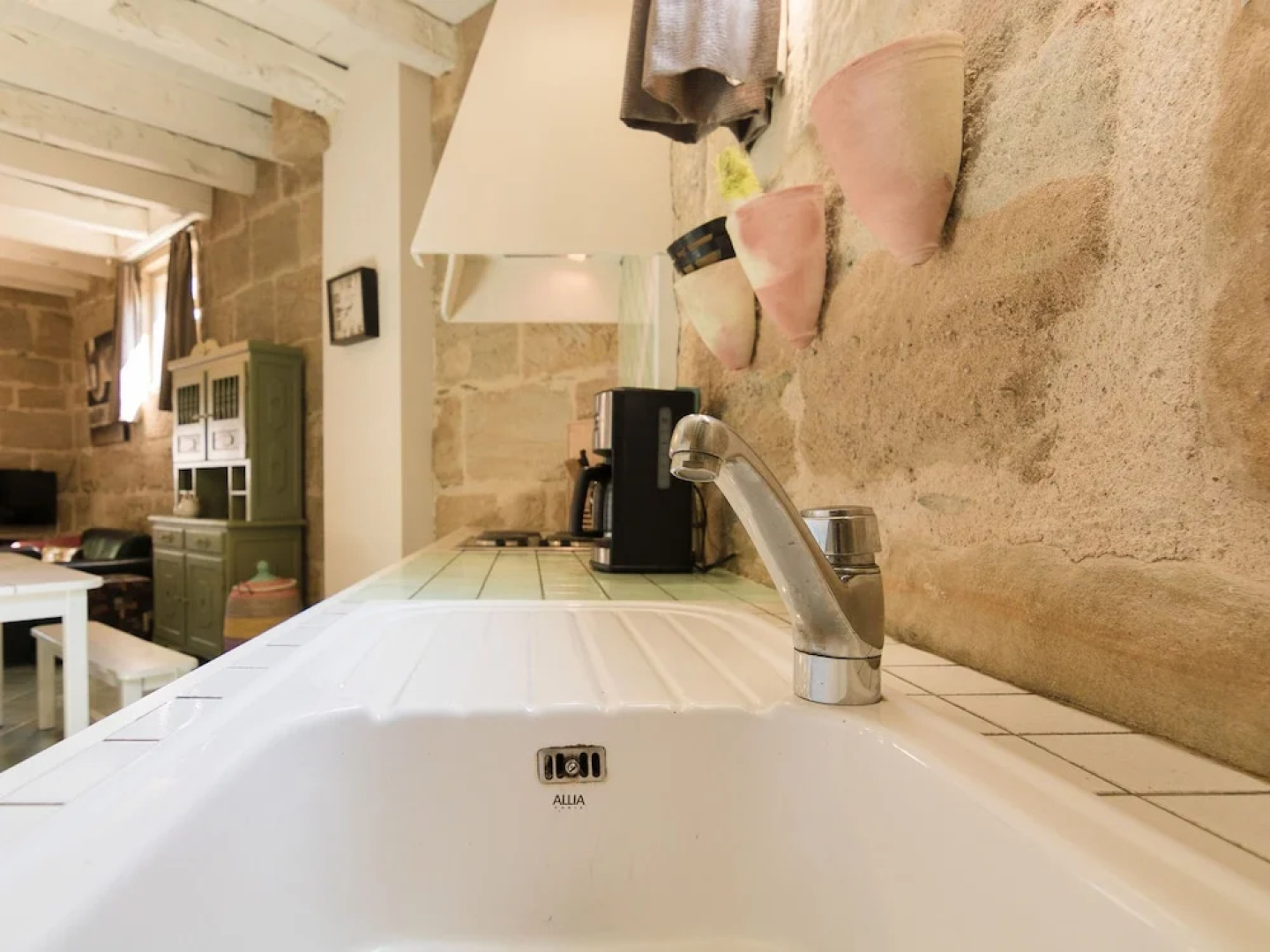 Lush Mansion in Lacapelle-marival With Jacuzzi