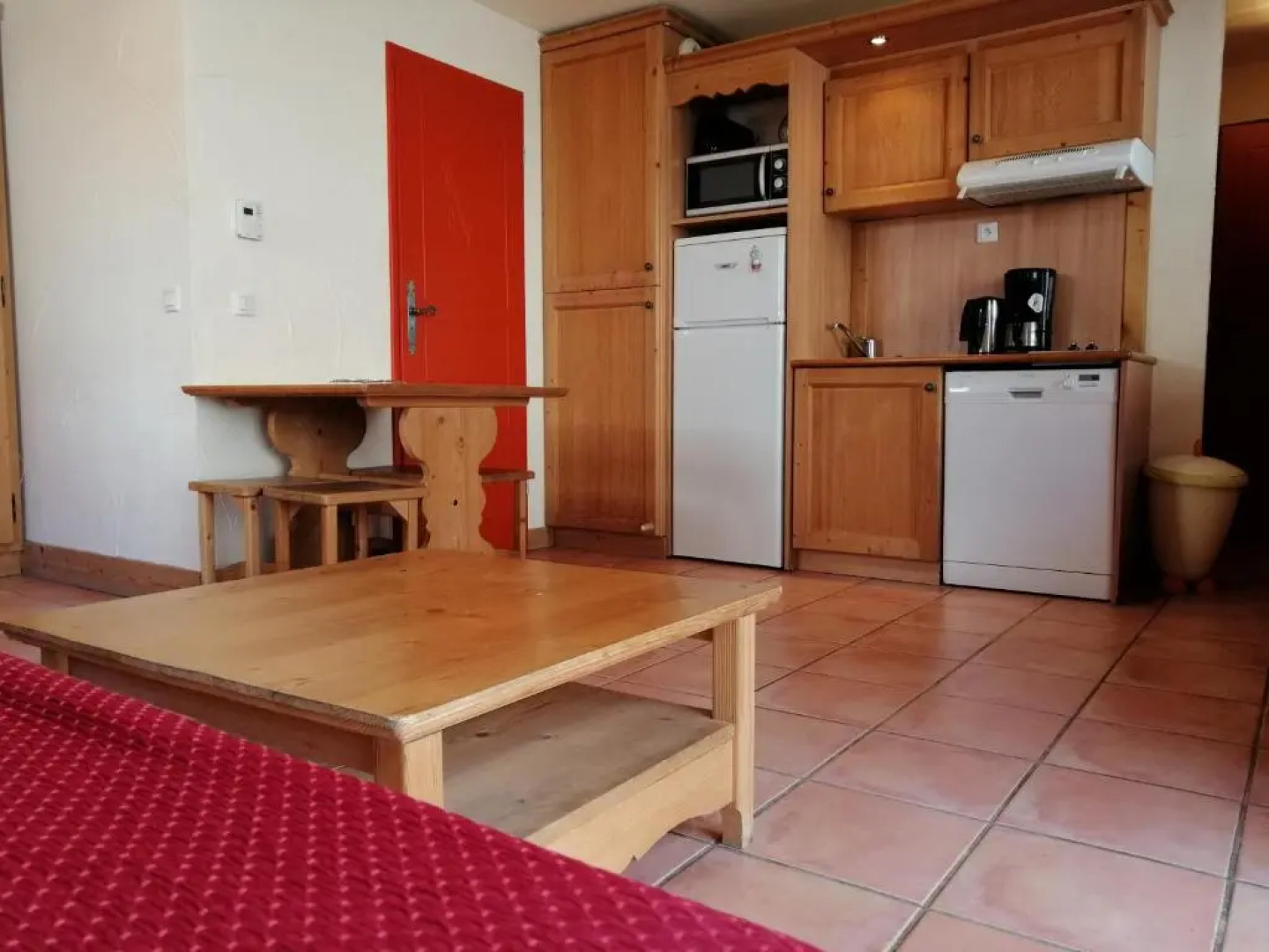 Hameau Pra Roustan by Godille