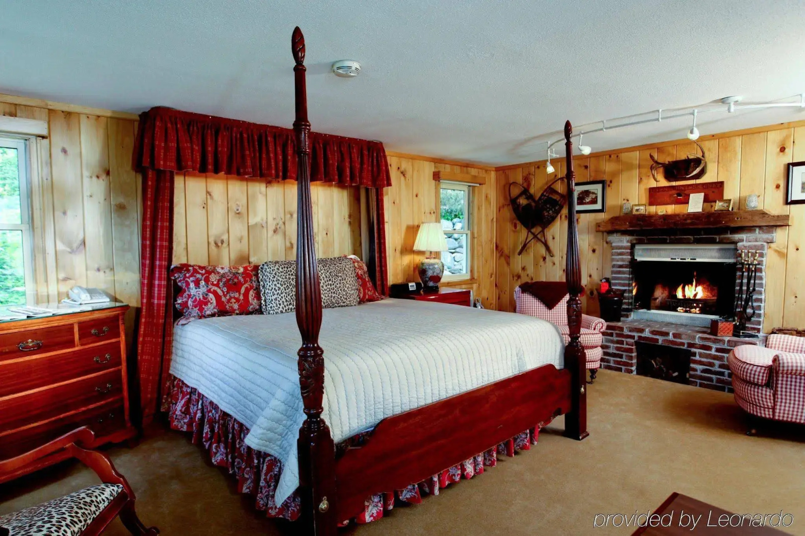 The Manor On Golden Pond