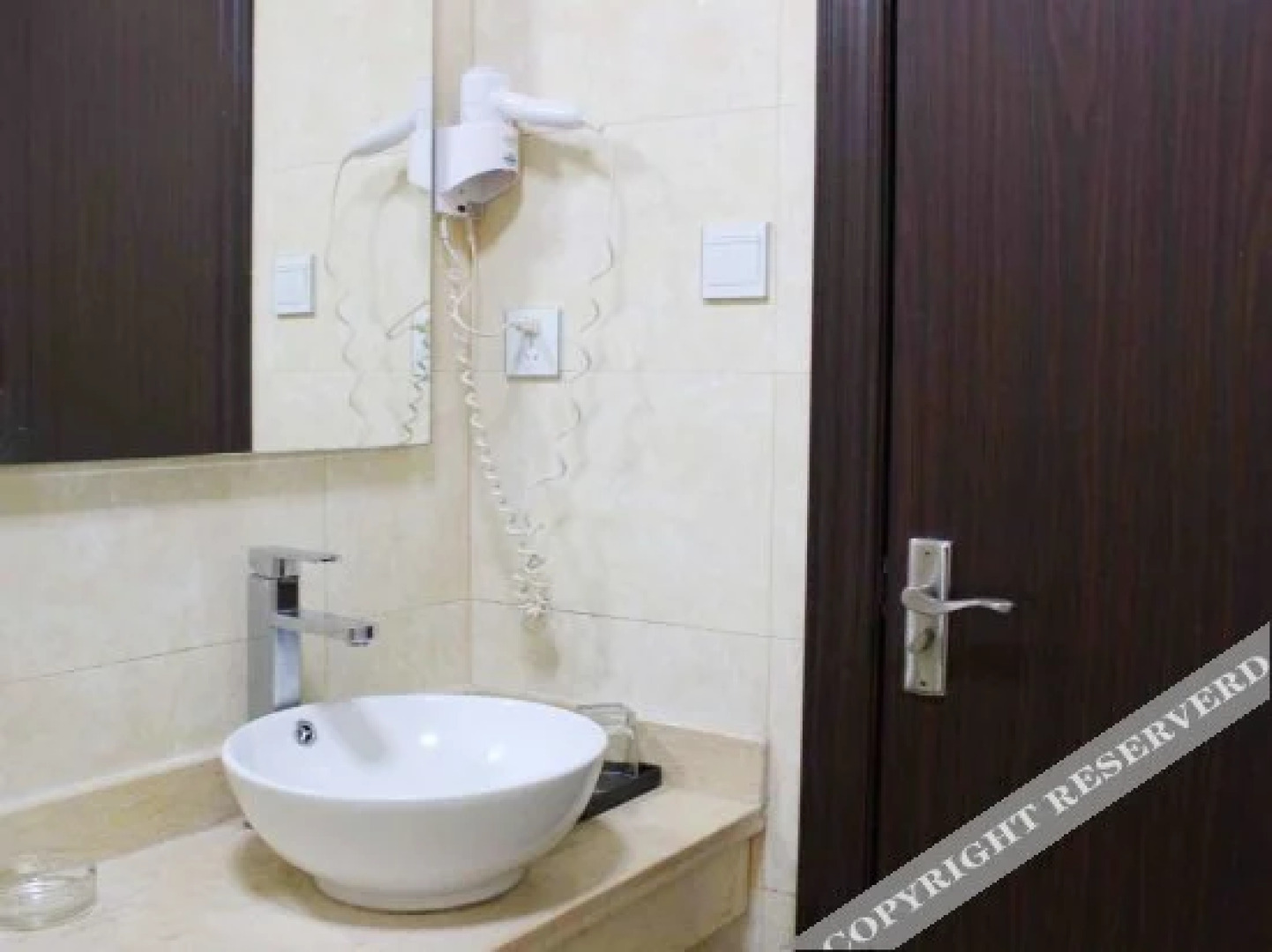 Yueliangwan Holiday Hotel