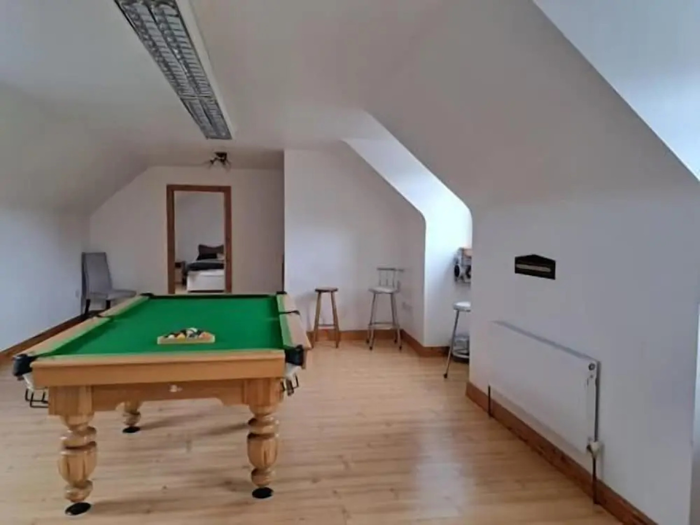 Spacious 6-bed House 10 Minutes From Knock Airport
