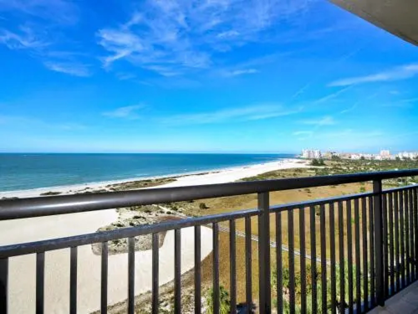 Harbour Light Towers 1603 2 Br condo by RedAwning