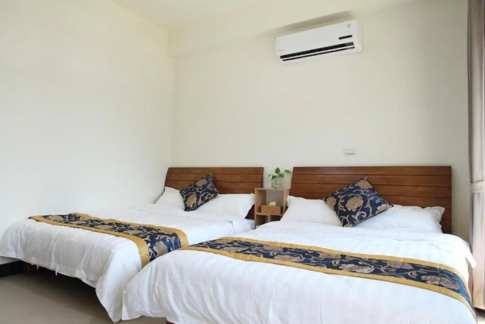 Ancient Official Road Homestay